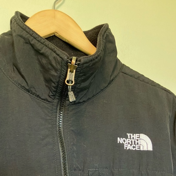 The North Face Denali Black Jacket - Picture 2 of 6
